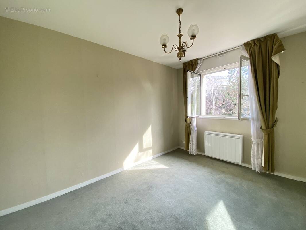 Appartement à LE PERREUX-SUR-MARNE