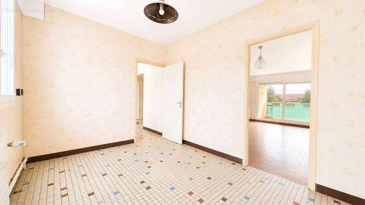 Appartement à CRECHY