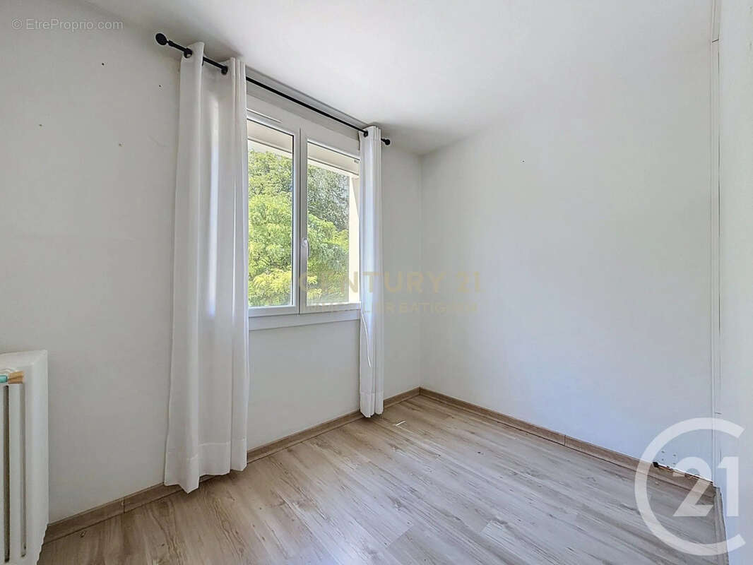Appartement 67 m² à Bourgoin-Jallieu  - photo 7