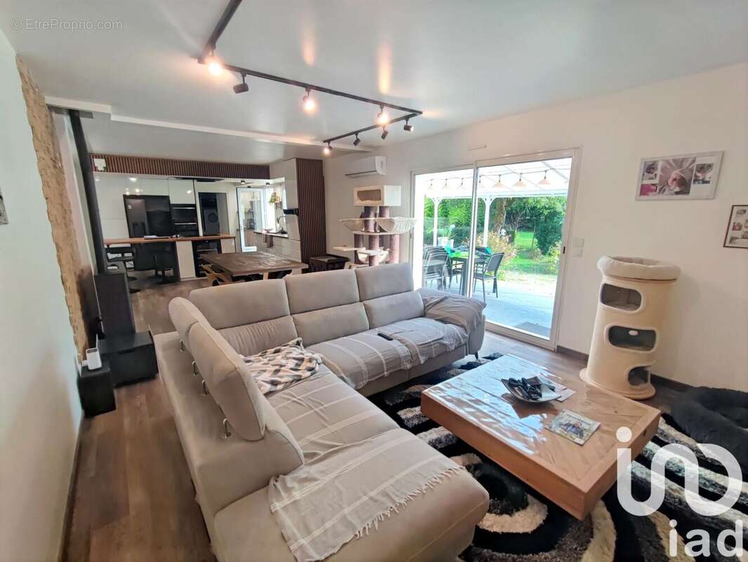 Photo 7 - Maison à PUYROLLAND