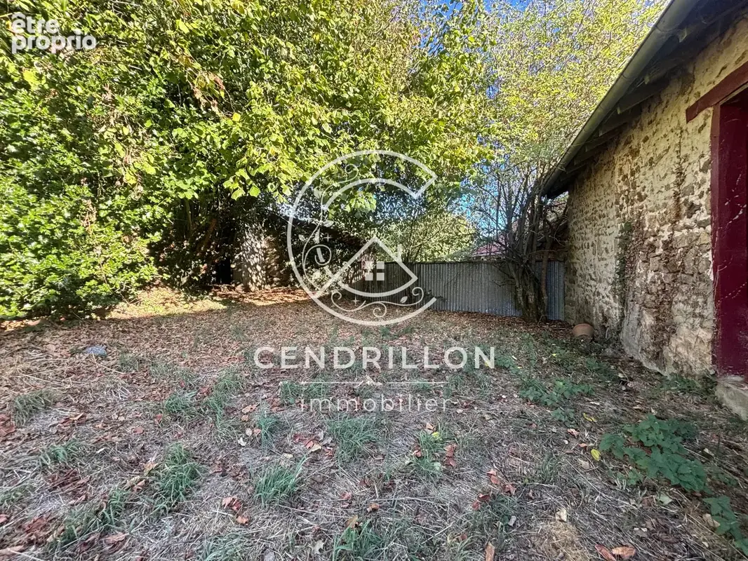 Charmante maison en pierre à rénover  - Vue campagne & cours d'eau - photo 13