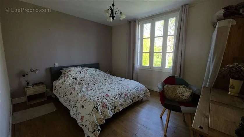 Maison à LA TRIMOUILLE