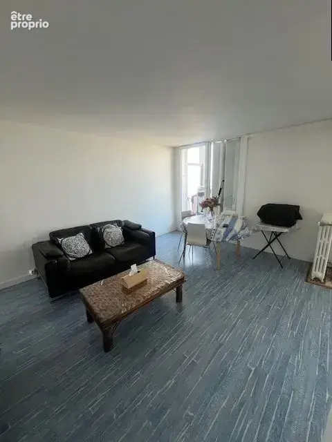 Appartement à VILLENEUVE-LA-GARENNE