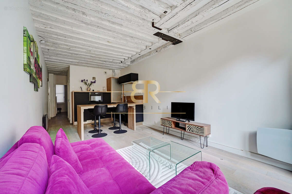 Commerce à PARIS-2E