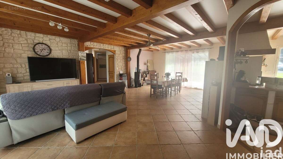 Photo 3 - Maison à COUTRAS