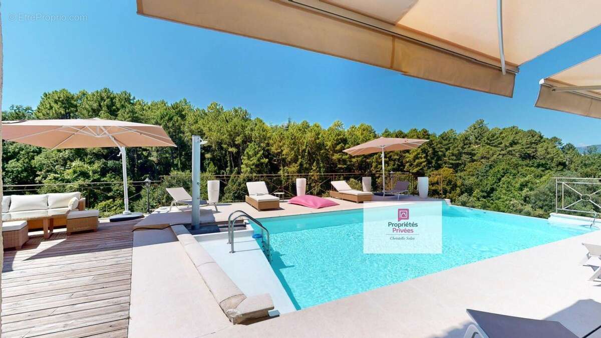 Maison à MONTAUROUX