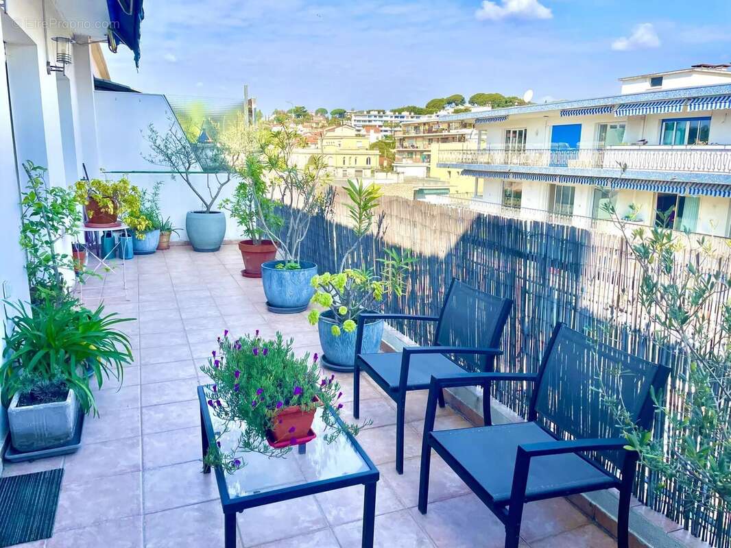 Appartement à CANNES