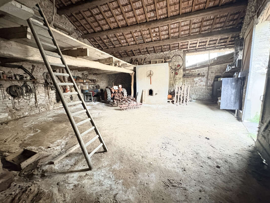 Maison à LA CALMETTE