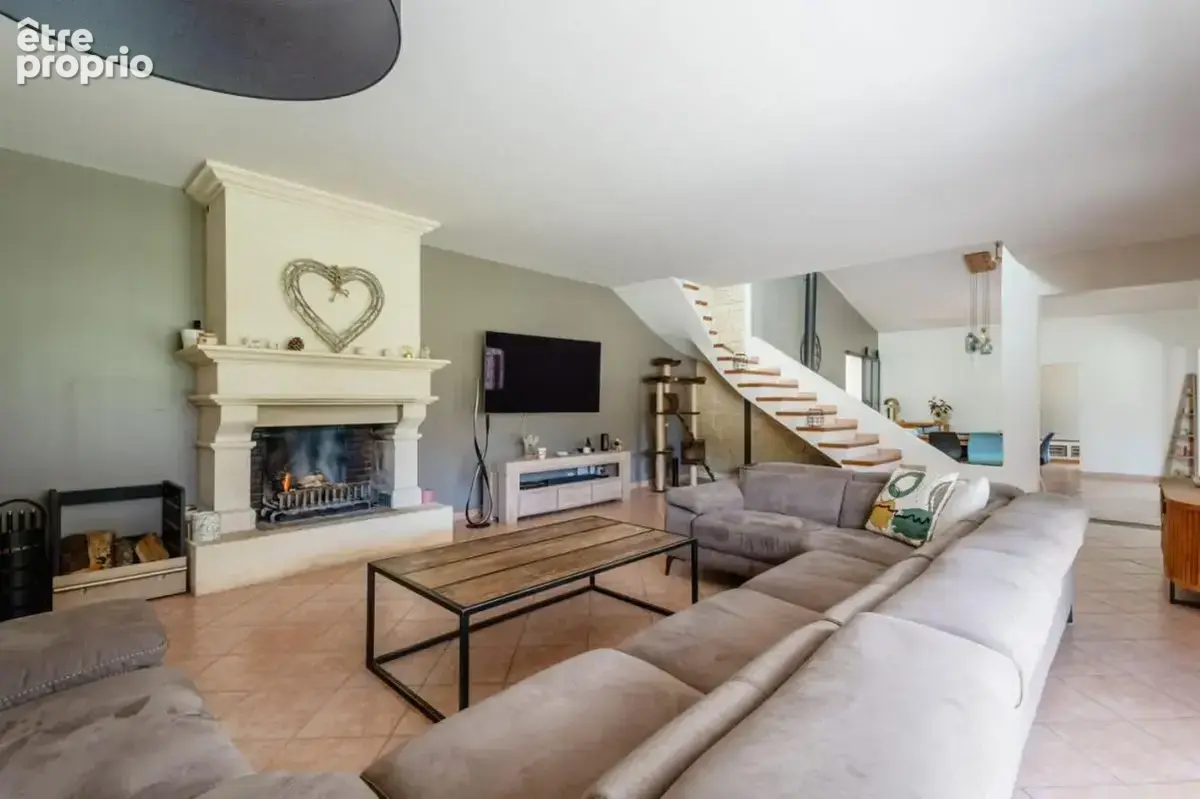 Maison 7 pièces 335 m² à vendre à Beziers (34500) - photo 2