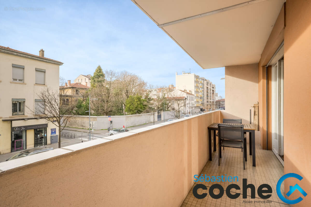 Appartement à LYON-3E