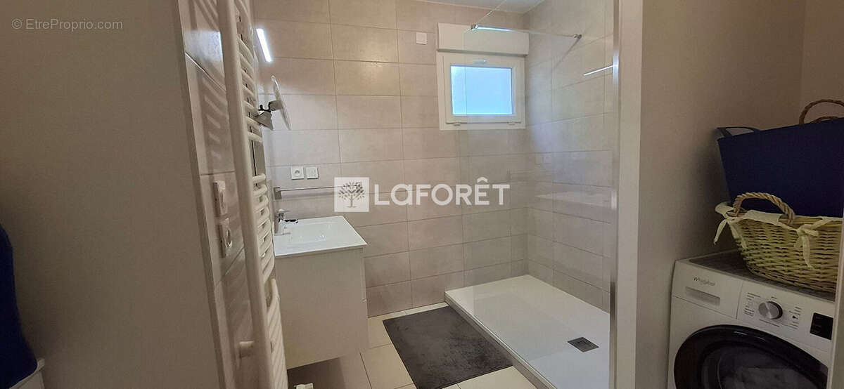 Appartement à LAISSAUD