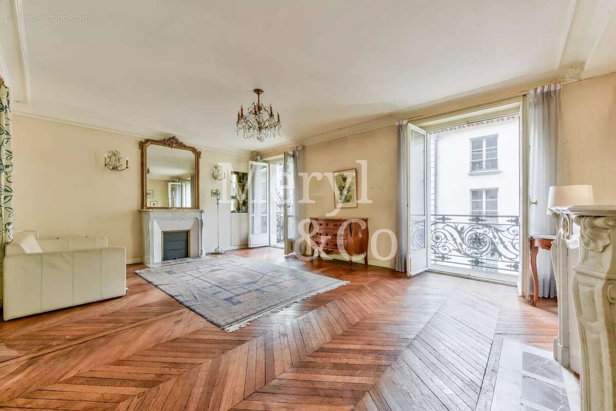 Appartement à PARIS-5E