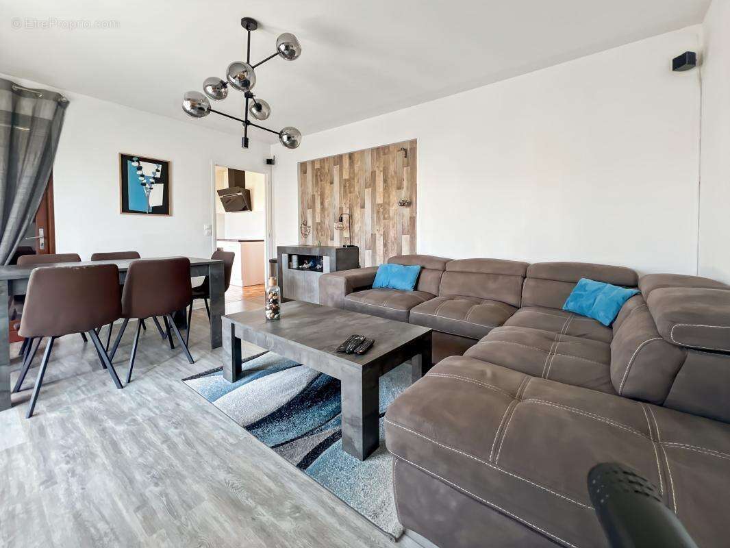 Appartement à SAINT-RAPHAEL