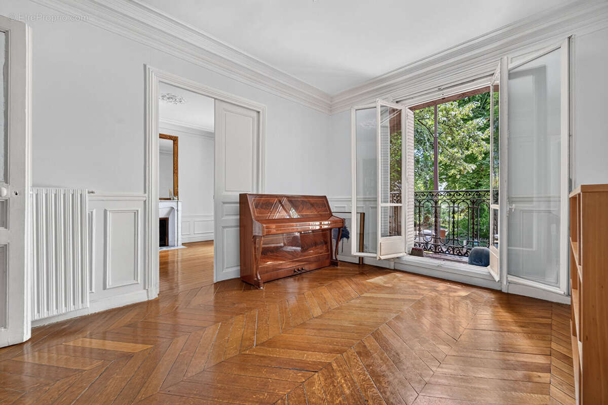 Appartement à PARIS-20E