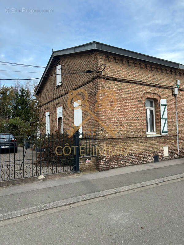 Maison à AUBY