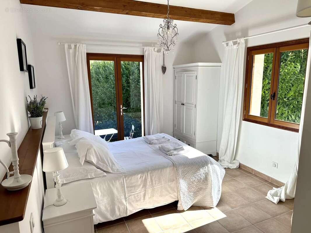 Maison à AUBETERRE-SUR-DRONNE