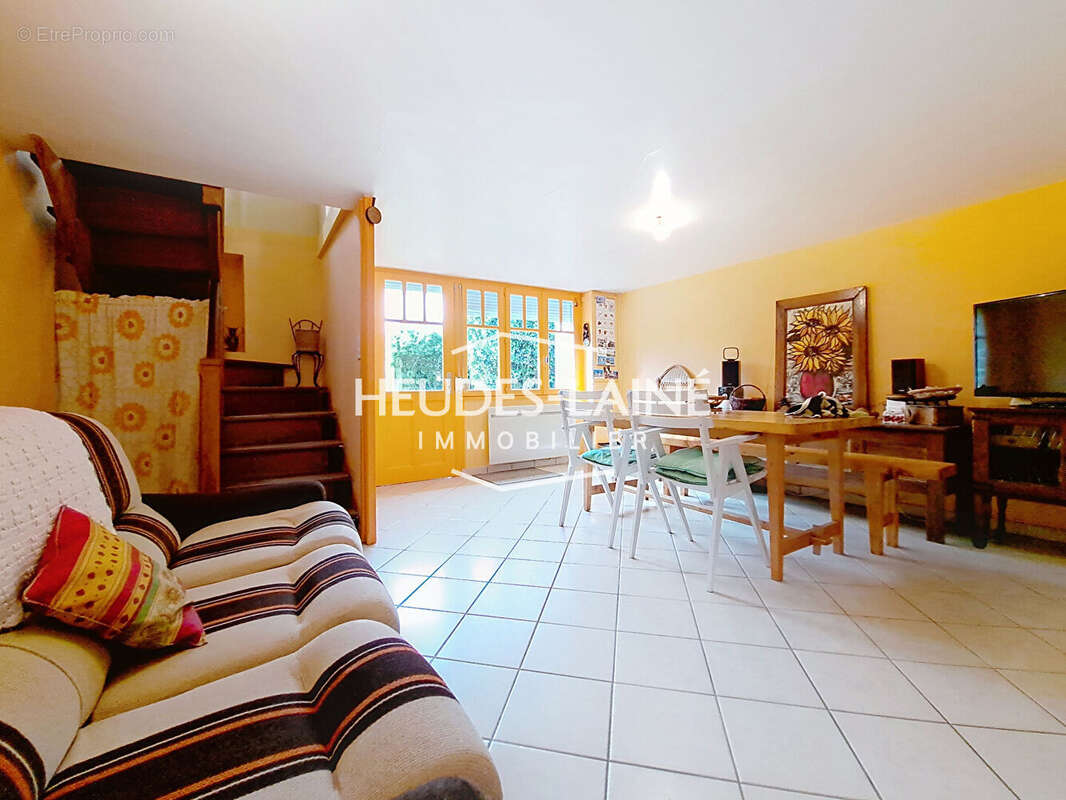 Maison à SAINT-PAIR-SUR-MER