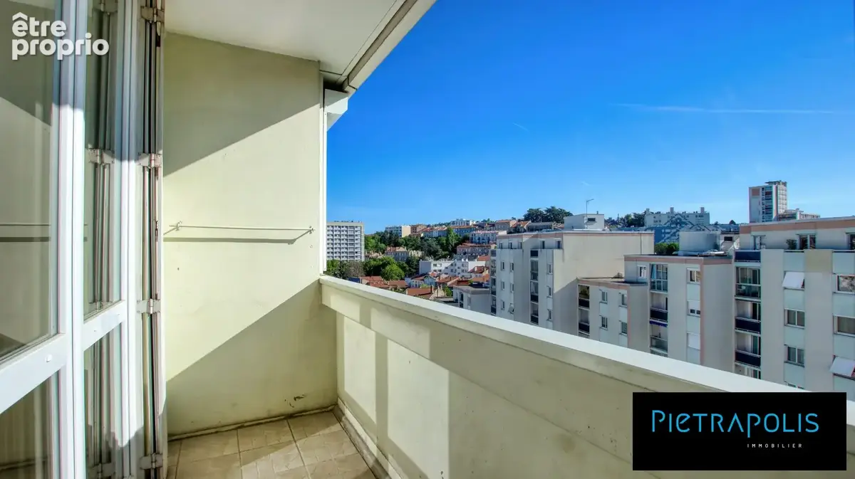 Appartement 5 pièces 77 m² à vendre à Saint-Etienne (42000) - photo 5