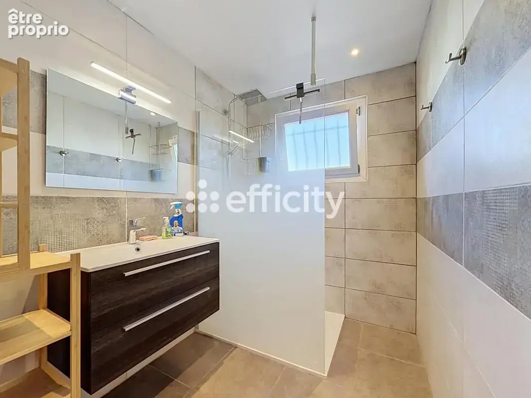 Maison 8 pièces 226 m² à vendre à Frejus (83370) - photo 8