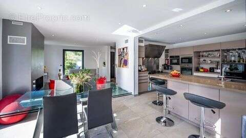 Maison à MAUSSANE-LES-ALPILLES