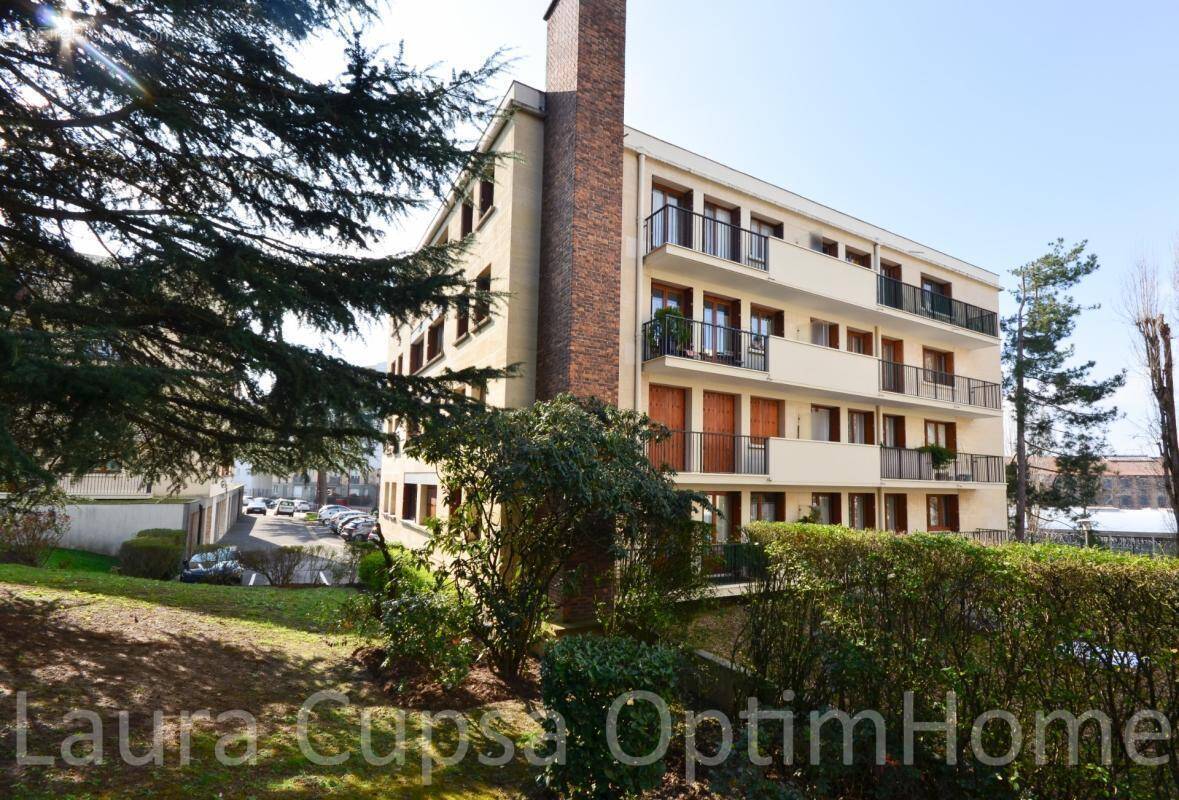 Fresnes - 3 pieces - 61,76 m² - dernier etage - balcon, cave et parking. en option un box - photo 1