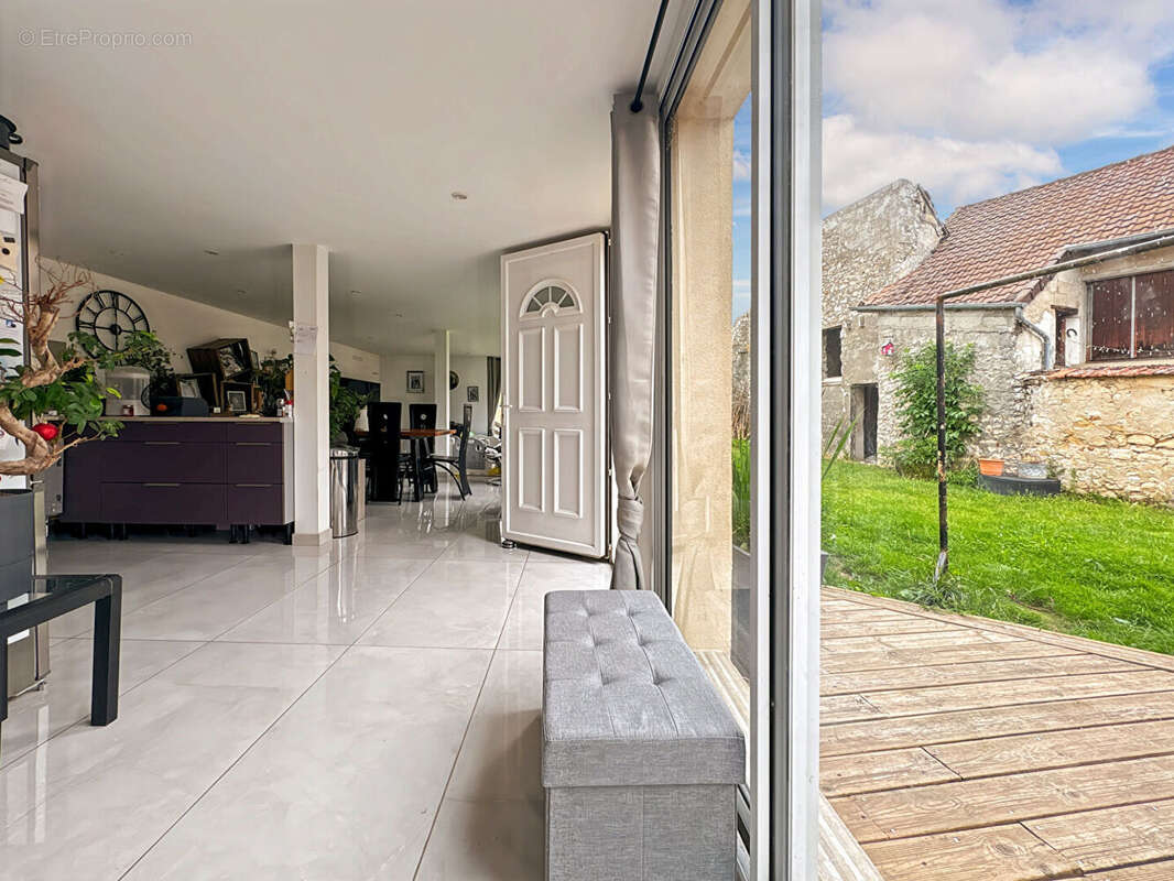 Maison à LA FALAISE