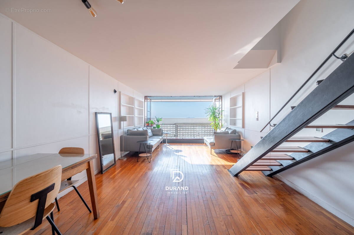 Appartement à MARSEILLE-8E