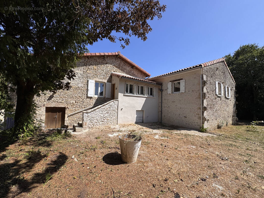 Maison à SAINT-GROUX