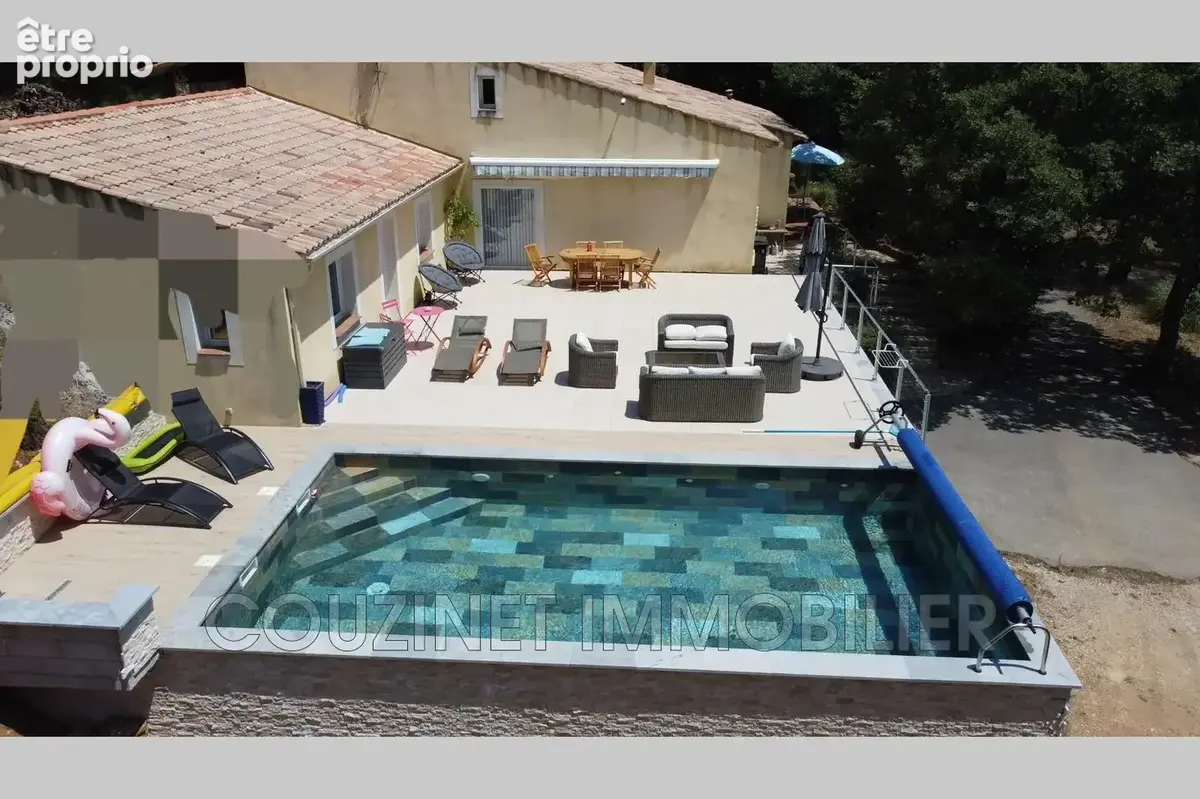 Photo Maison à Evenos au prix de 990 000€