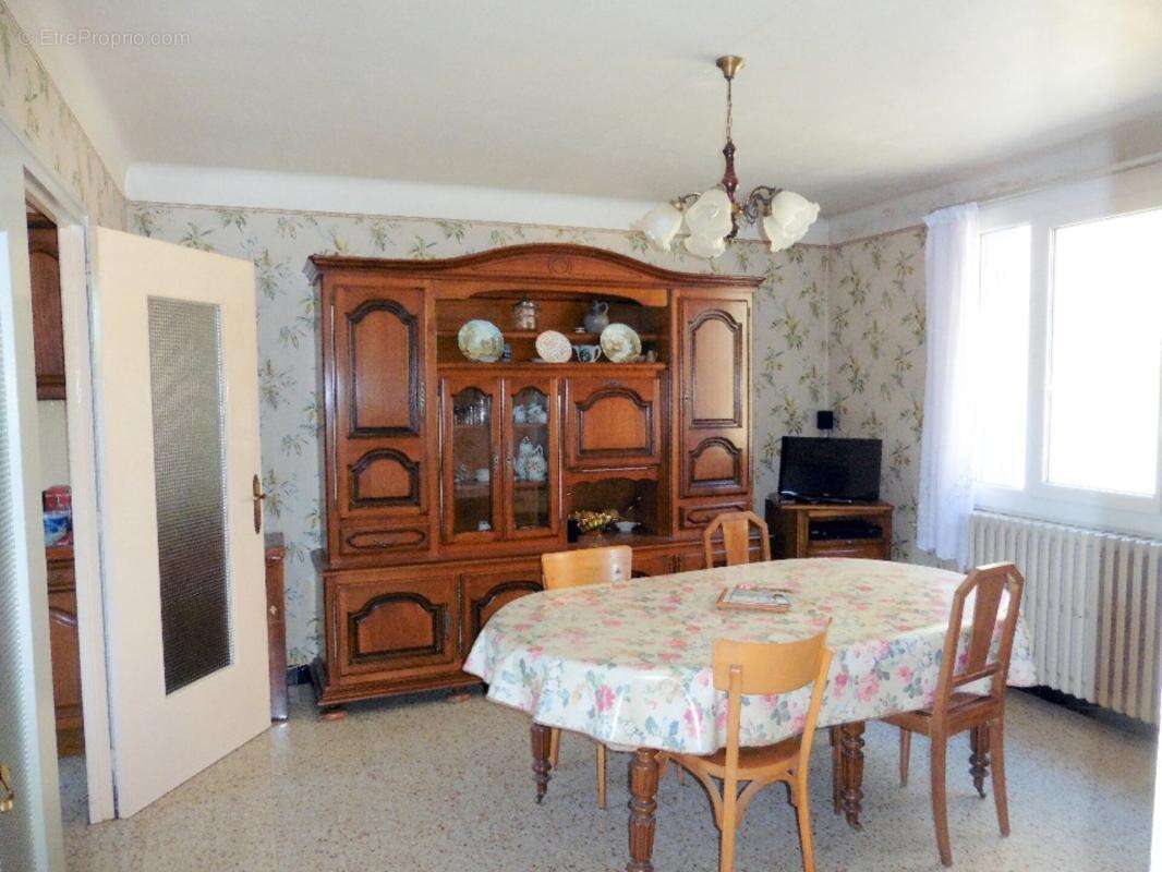 Maison 96 m² à Cerisiers  - photo 4