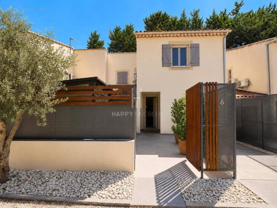 Maison à MAUSSANE-LES-ALPILLES