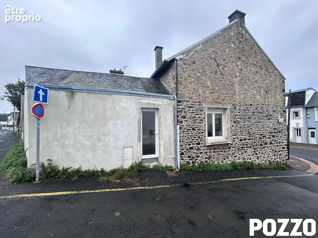 Local commercial Immobilier Donville-les-Bains177 m² - photo 3