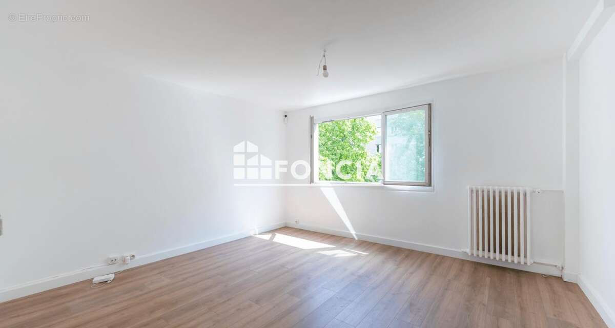 Appartement à AUBERVILLIERS