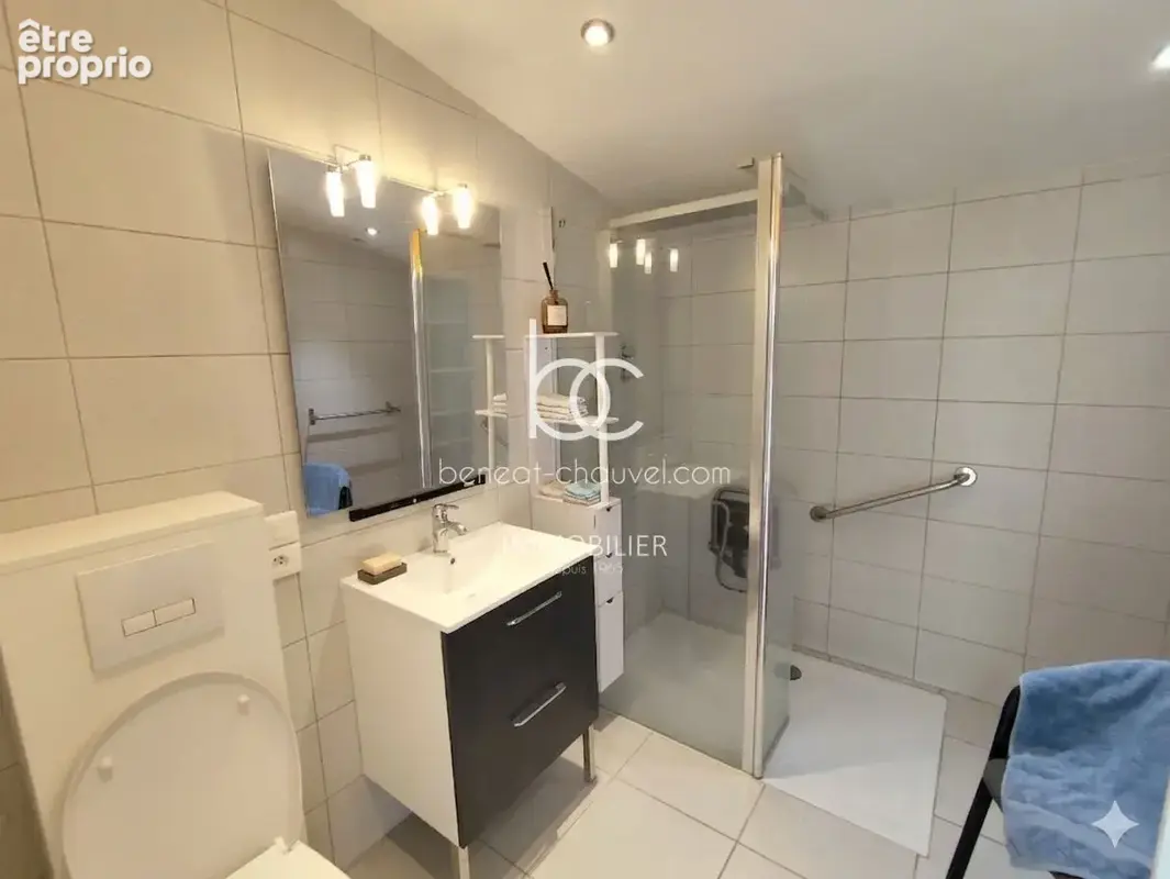 SURZUR centre maison  de plain pied de  49 m² - photo 5