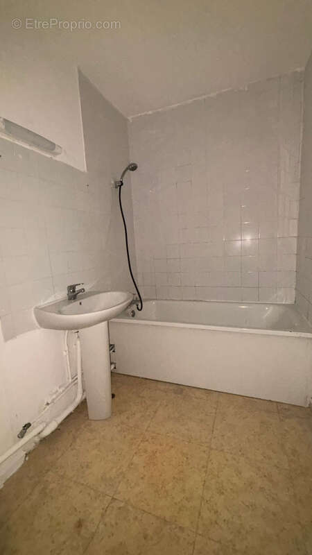 Appartement à PORT-DE-BOUC