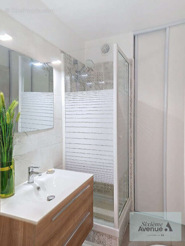 Appartement à SIX-FOURS-LES-PLAGES