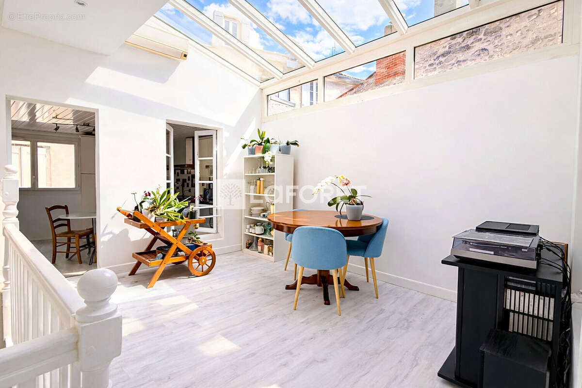 Appartement à SAINTES