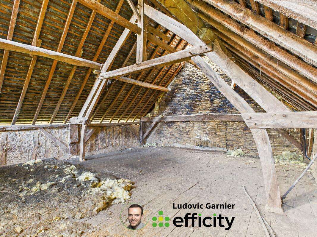 Maison à SAINT-HILAIRE-DU-HARCOUET