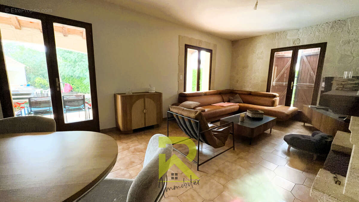 Florensac villa familiale  5 chambres - photo 3