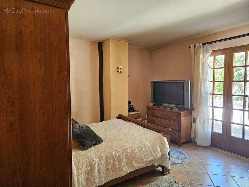 Maison à SAINT-YBARD