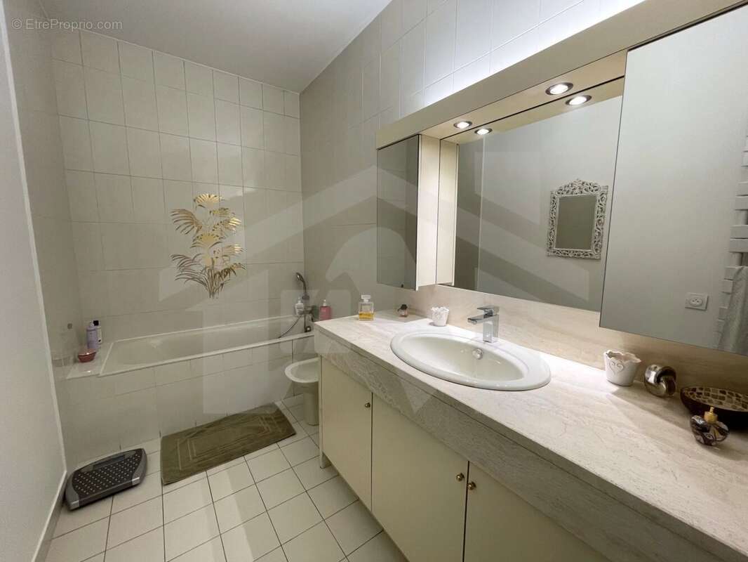 Appartement à MEYLAN