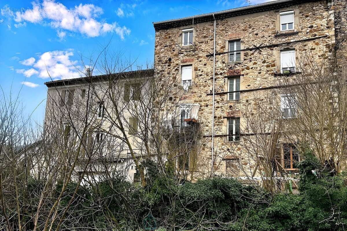 Appartement à BESSEGES
