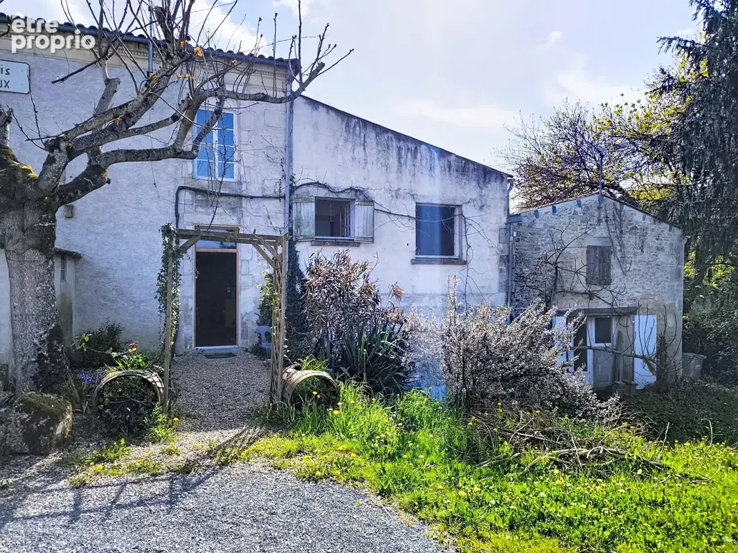 Photo 1 - Maison à SAINT-HILAIRE-DE-VILLEFRANCHE