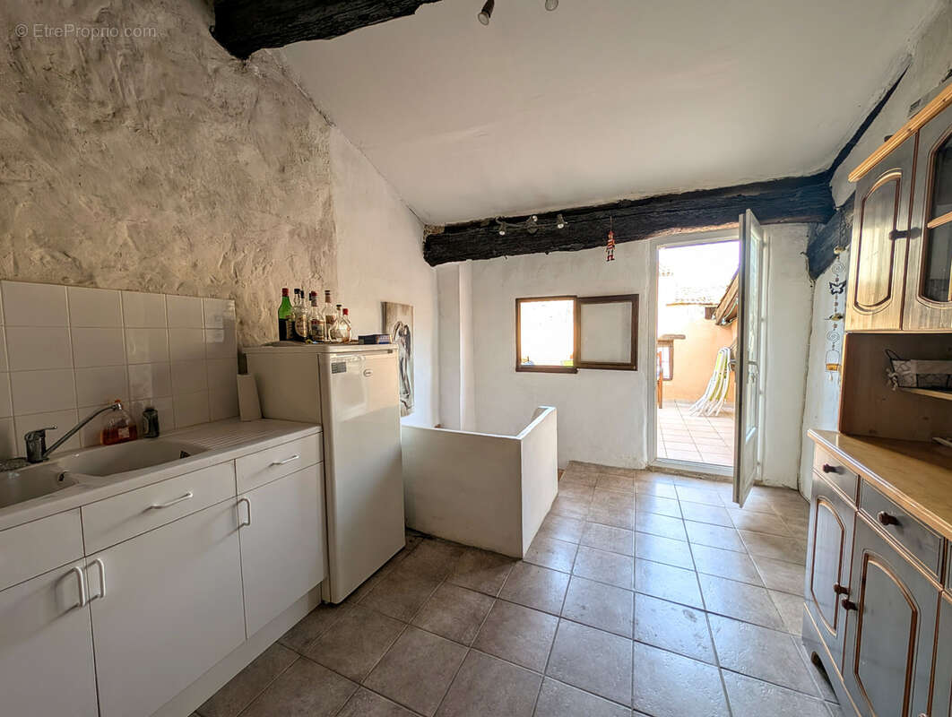Maison à AZILLE