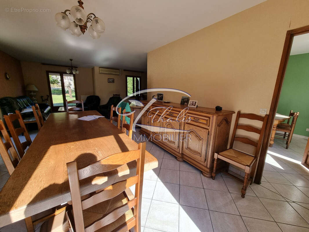 Maison à PORT-SAINTE-FOY-ET-PONCHAPT