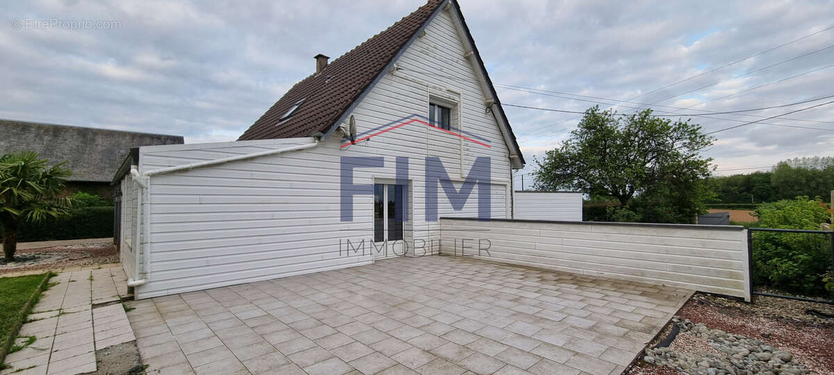 Maison à NEUFCHATEL-EN-BRAY