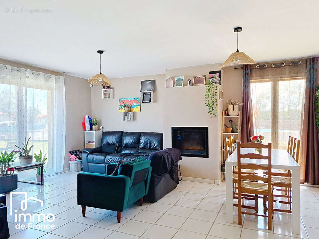 Maison 6 pièces 120 m2 à Saint-Martin-Le-Châtel - photo 2