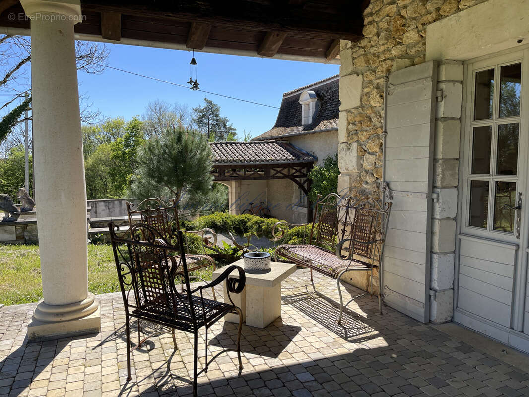 Maison à CREYSSAC