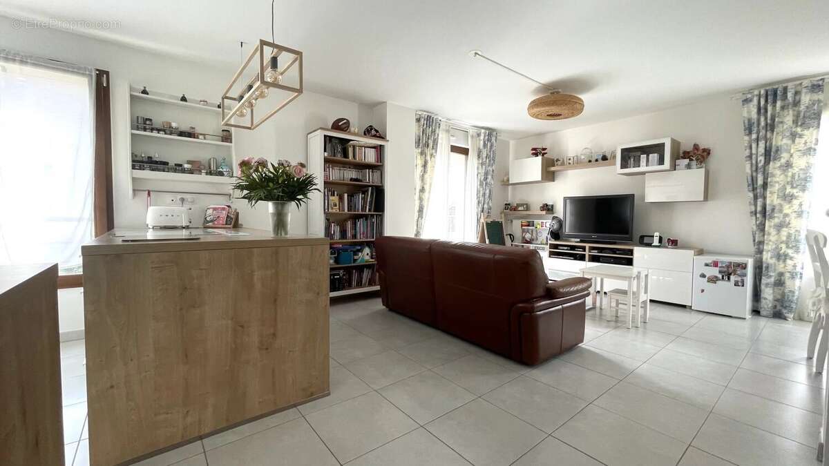 Appartement à MAFFLIERS
