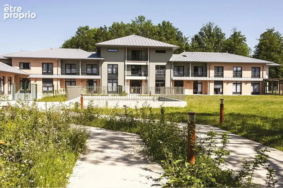 INVESTISSEMENT LOCATIF  Bombon  Résidence EHPAD Le Château de Montjay - 6,73% de rentabilité - photo 10